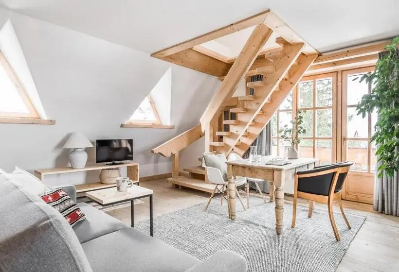 Duplex-sviitti, Dom Wysoki