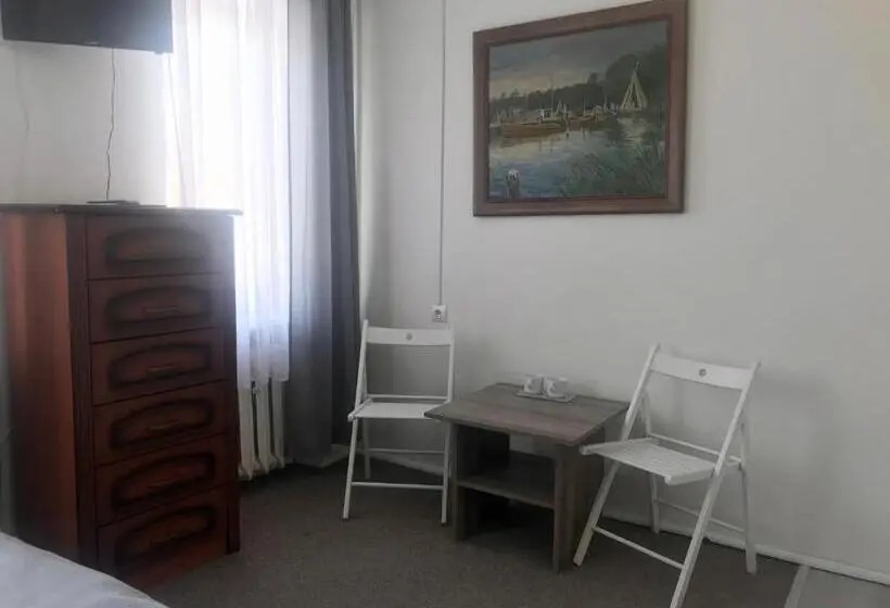 Economy-huone, Noclegi Jachtklub Elbląg