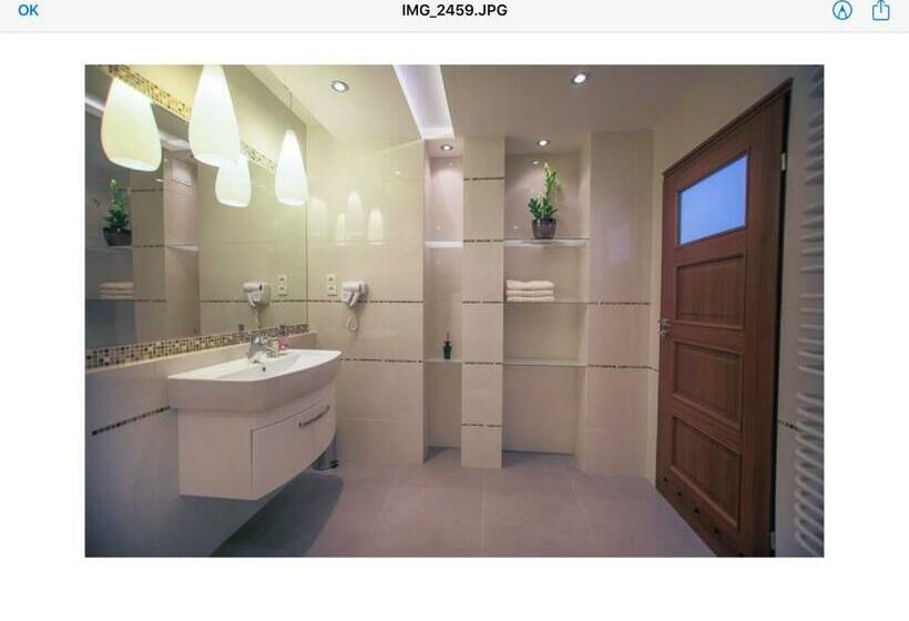 חדר סטנדרט לשלושה, Piano Cafe B&b