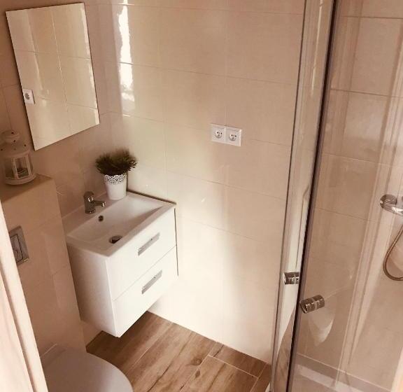 スタンダードトリプルルーム, Pokoje Gościnne Lena