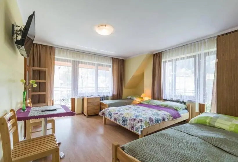 スタンダード４人部屋, Pokoje Gościnne U Teresy