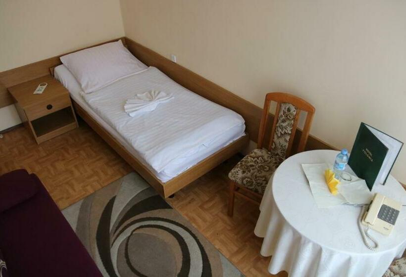 חדר סטנדרט יחיד, Polonia