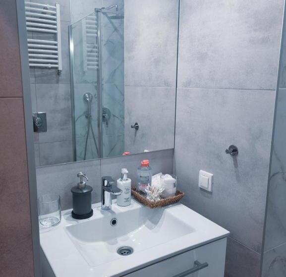 スタンダードスタジオ, Kamienica łódzka