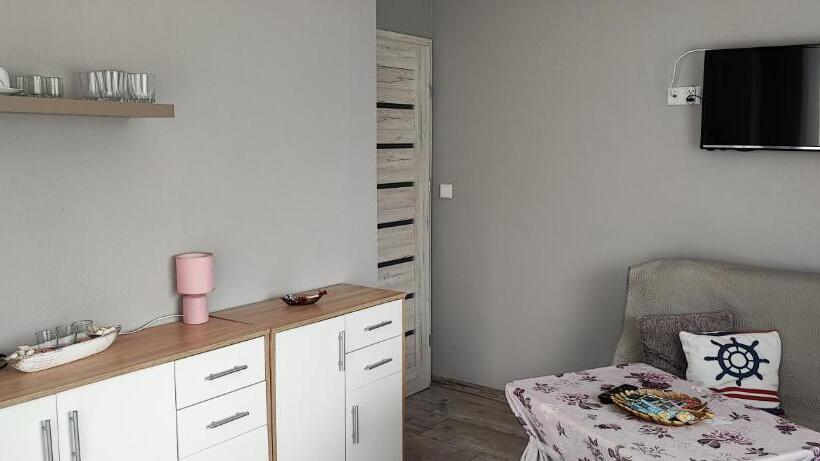 اتاق استاندارد چهار تخته, 4 Foxes