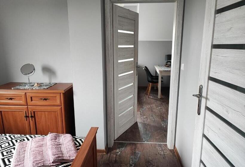 سوئیت با بالکن, 4 Foxes