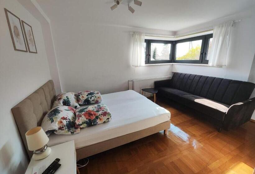 ベーシックトリプルルーム, Apartamenty Monterska