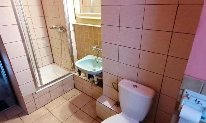 Люкс 2 Спальни, Gościniec Agrozajazd