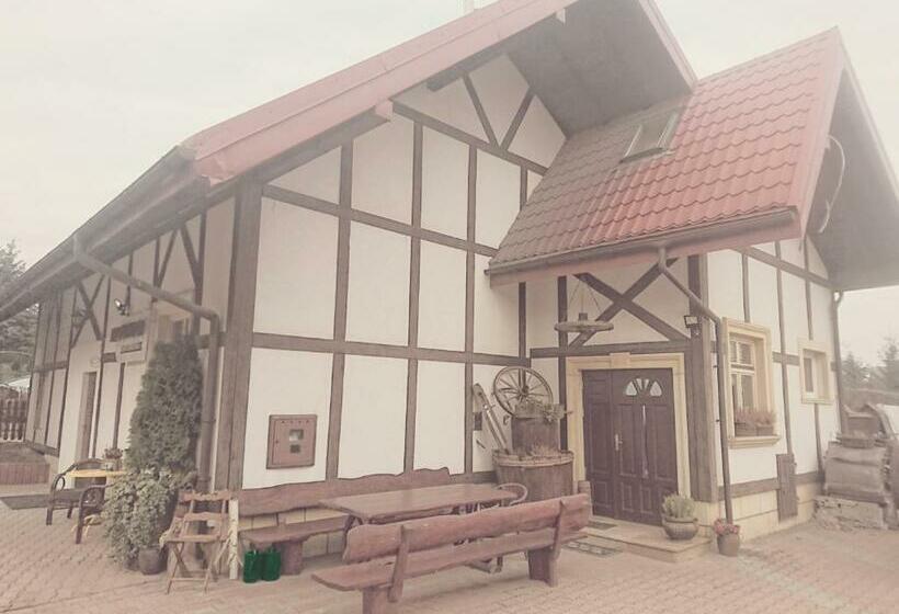 Deluxe-perhehuone, Noclegi Pod Stodołą