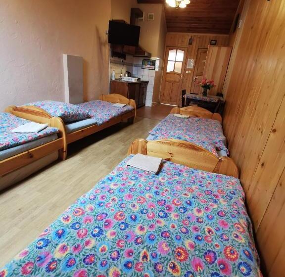 Standard Neljän Hengen Huone, Noclegi Pod Stodołą