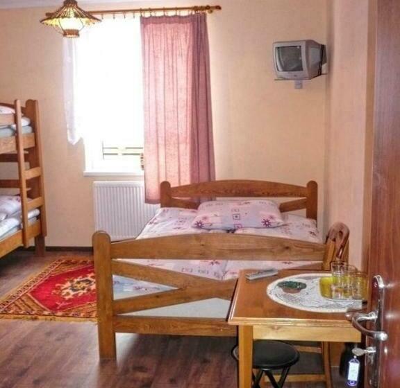 חדר סטנדרט לארבעה, Villa Panorama