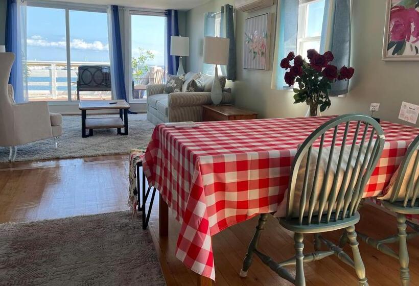 침실 1개 바다 전망 아파트, Lotus Provincetown