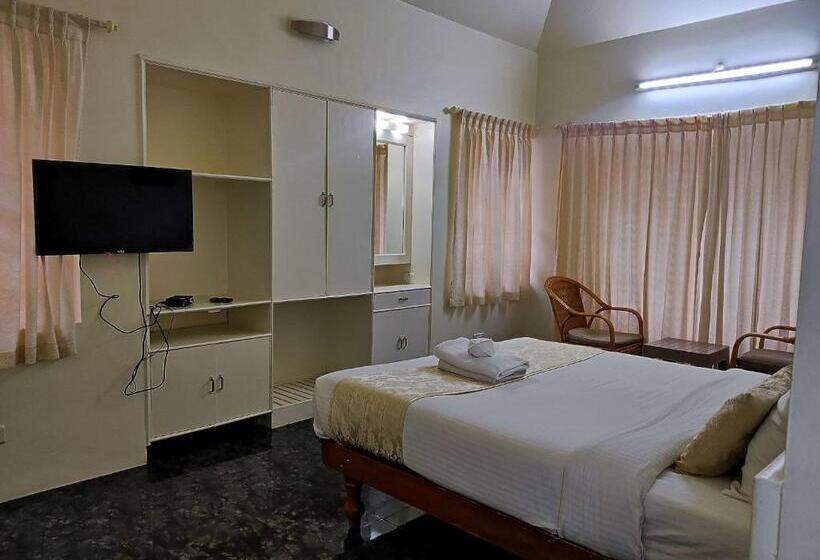 Standard Neljän Hengen Huone, Delightz Inn