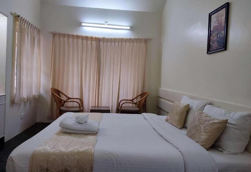 Standard Neljän Hengen Huone, Delightz Inn