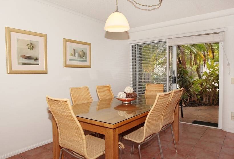 Апартаменты 3 Спальни, Dockside Mooloolaba