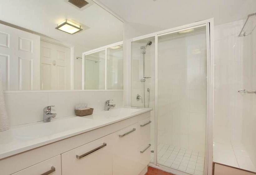 Апартаменты 3 Спальни, Dockside Mooloolaba