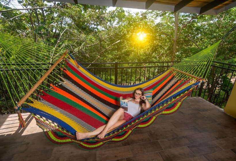 سوئیت جونیور با تخت بزرگ, Rinconcito Lodge