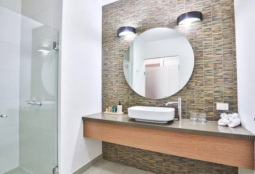 ２ベッドルームアパートメント, Indulge Apartments   Ontario