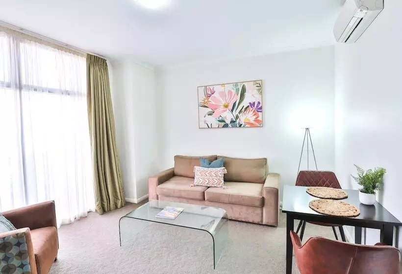 １ベッドルームアパートメント, Indulge Apartments   Ontario