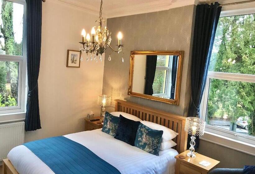 חדר סופריור, Elmdene