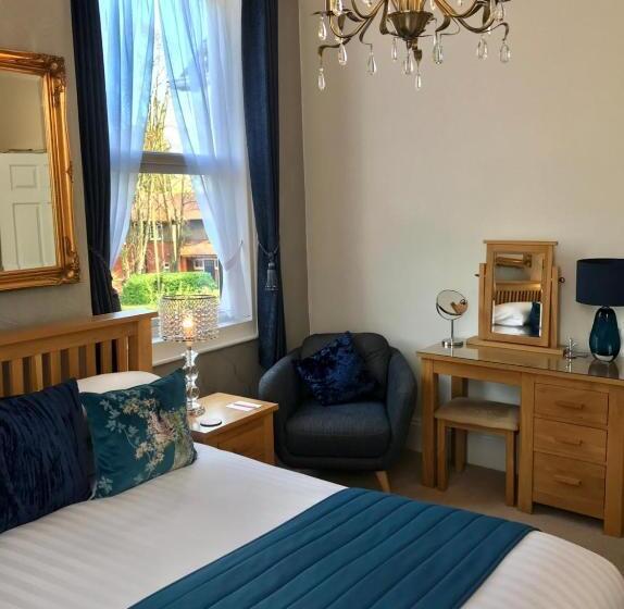 חדר סופריור, Elmdene