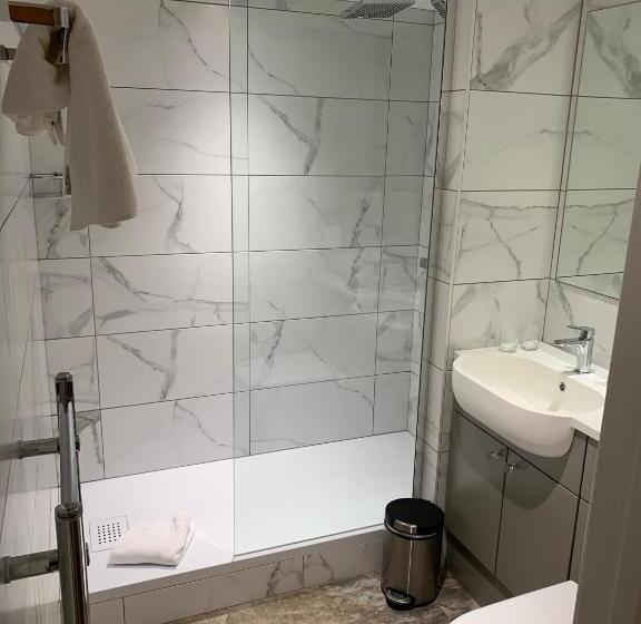 Стандартный Номер Кровать Кинг, Llanerch Vineyard