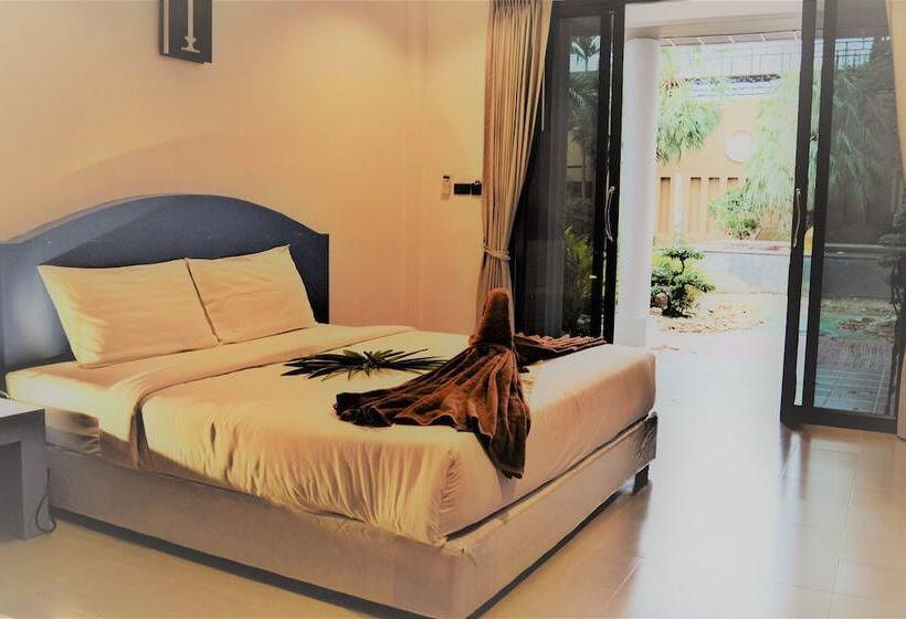 スタンダードルーム, B Square