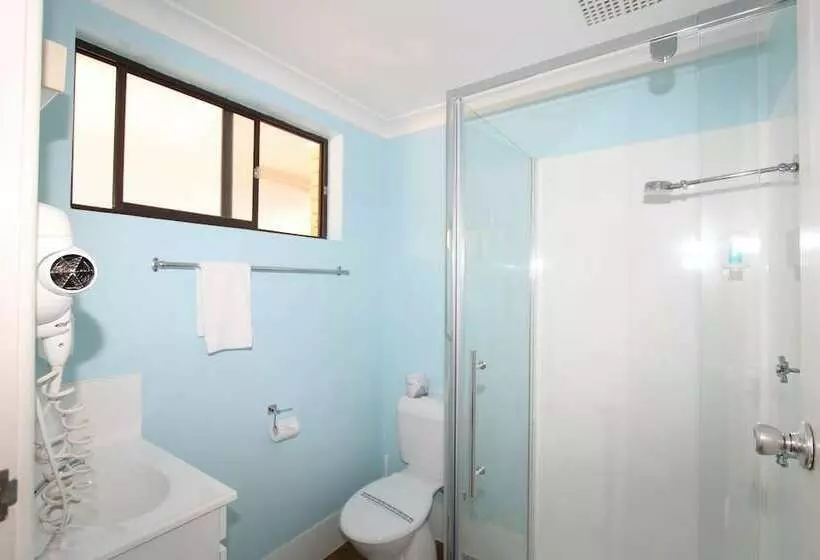 اتاق استاندارد, Toreador Motel