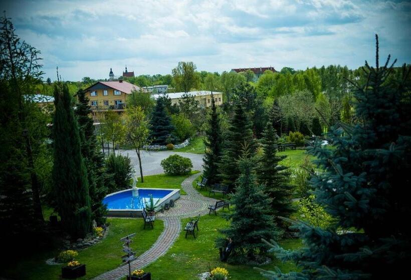 Номер Стандарт Вид на Сад, Lodownia