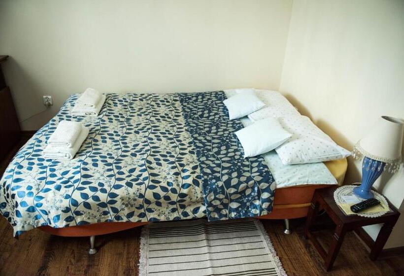 חדר סטנדרט, Lodownia