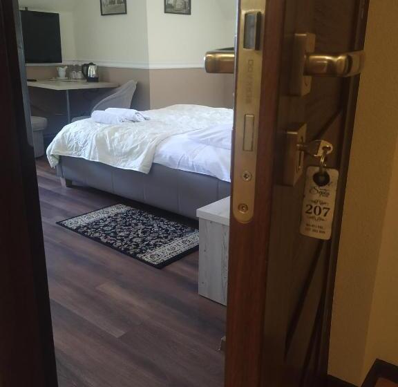 经济房, Sepia Restauracja & Noclegi