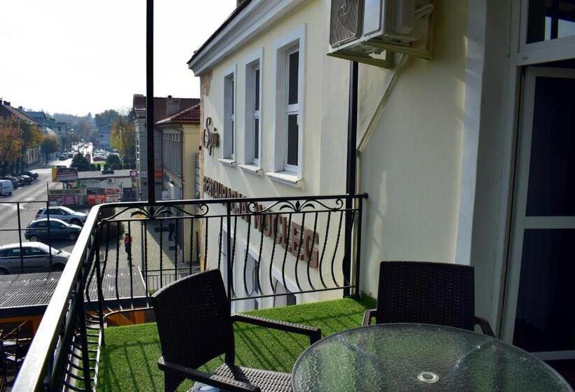 带1个卧室的带阳台的公寓, Sepia Restauracja & Noclegi