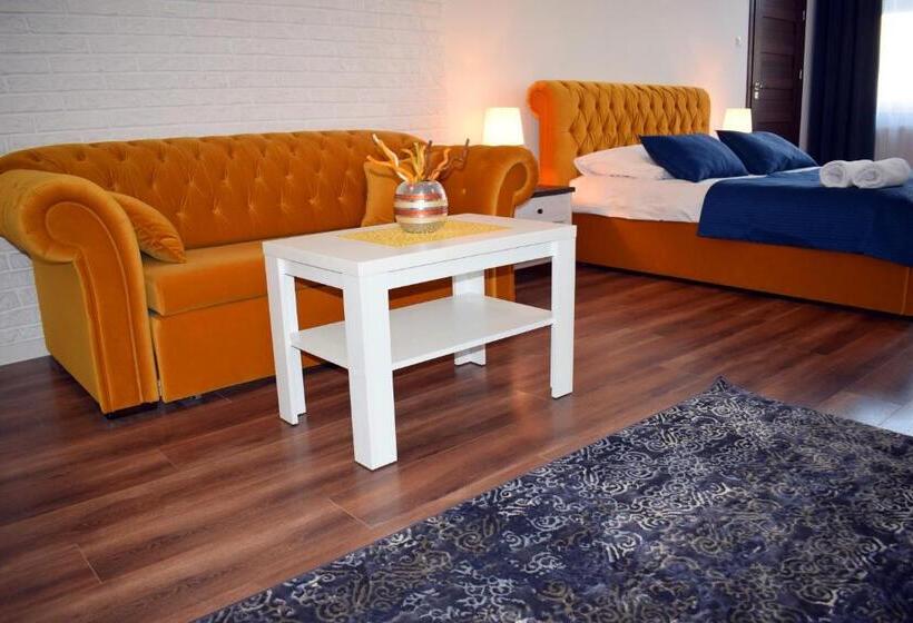 带1个卧室的带阳台的公寓, Sepia Restauracja & Noclegi