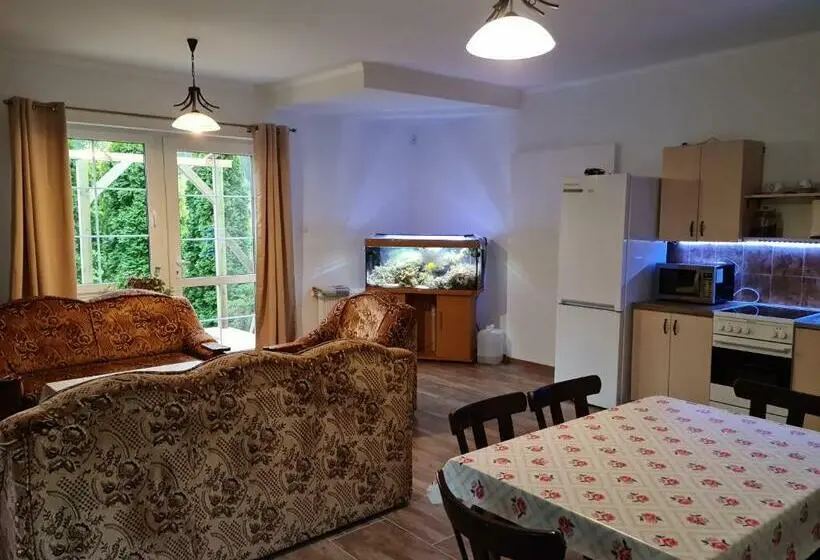 Huoneisto 1 Makuuhuone Pohjakerros, Ik Pod Różą