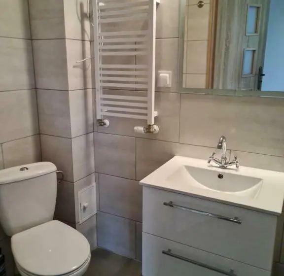 Huoneisto 1 Makuuhuone Pohjakerros, Ik Pod Różą