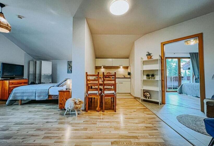 سوییت خانوادگی, Przystanek Góry