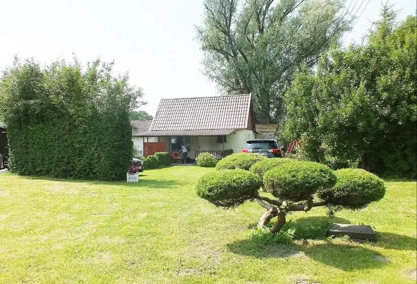 Talo 1 Makuuhuone, Agroturystyka Pod Kogutem