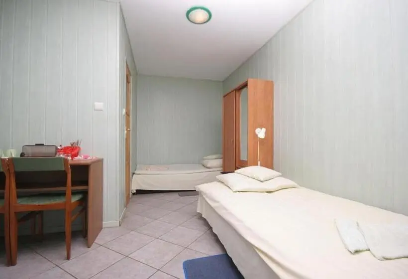 Basic-huone, Agroturystyka Pod Kogutem