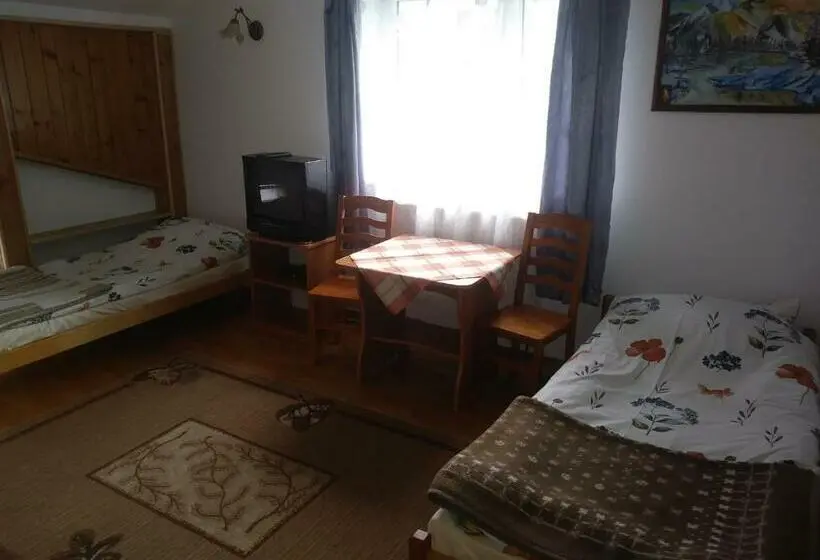 ベーシックトリプルルーム, Agroturystyka Stokrotka