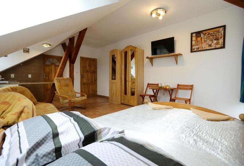 اتاق خانوادگی, Aktywna Agroturystyka