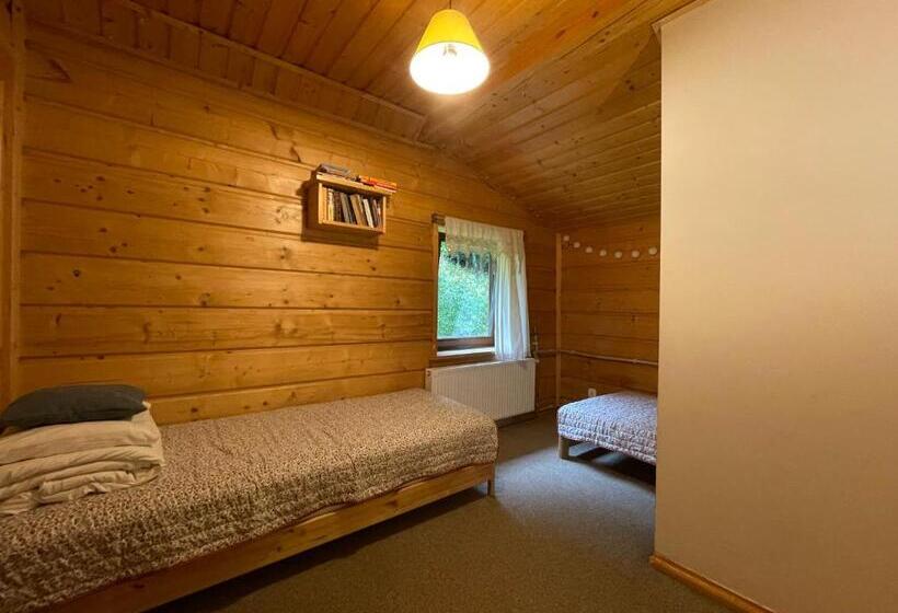 Standart Oda, Chata Pod Jaworem