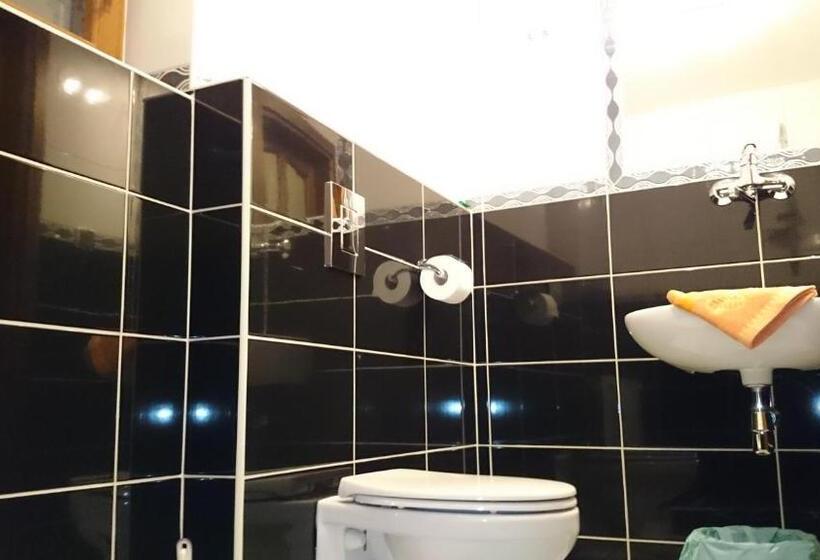 استودیو خانوادگی, Gospodarstwo Agroturystyczne Bustrycki