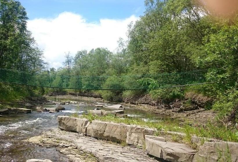 اتاق استاندارد سه تخته با بالکن, Gospodarstwo Agroturystyczne Bustrycki