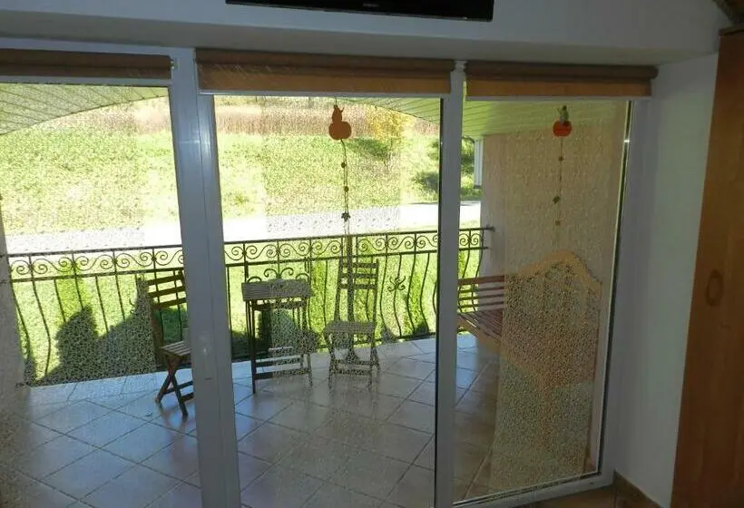 バルコニー付きスタンダードルーム, Leśny Dwór Bieszczady   Sauna I Gorąca Balia