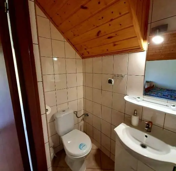 バルコニー付きスタンダードルーム, Leśny Dwór Bieszczady   Sauna I Gorąca Balia