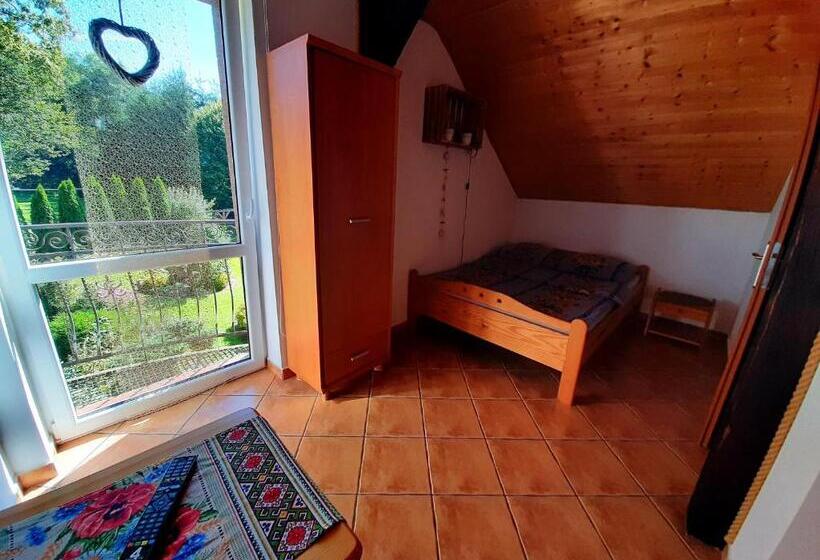 غرفة قياسية مطلّة علي الحديقة, Leśny Dwór Bieszczady   Sauna I Gorąca Balia