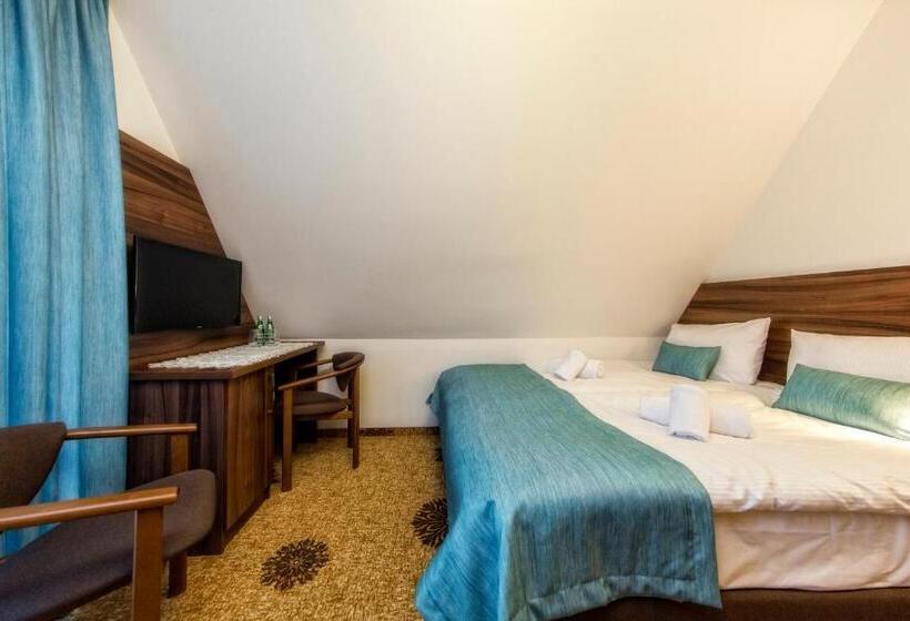 اتاق استاندارد با بالکن, Kaniówka Ski Resort