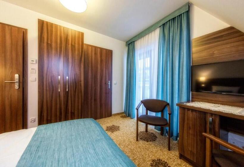 Номер Стандарт с Балконом, Kaniówka Ski Resort