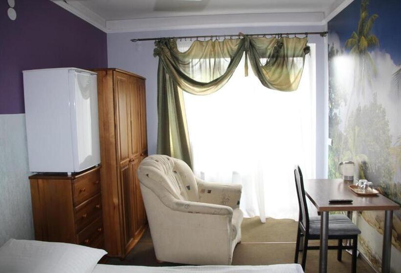 اتاق لوکس با بالکن, Pensjonacik Elmi