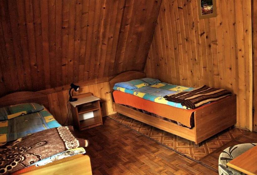 Mökki 1 Makuuhuone, Camping Pod Krokwią
