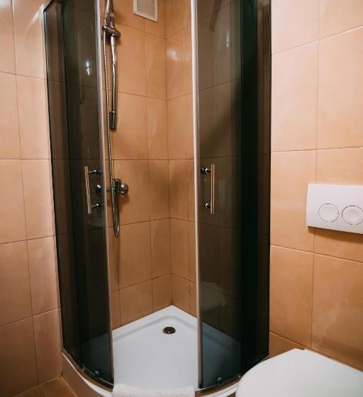 חדר סטנדרט לארבעה, Ośrodek Wypoczynkowy Wodnik